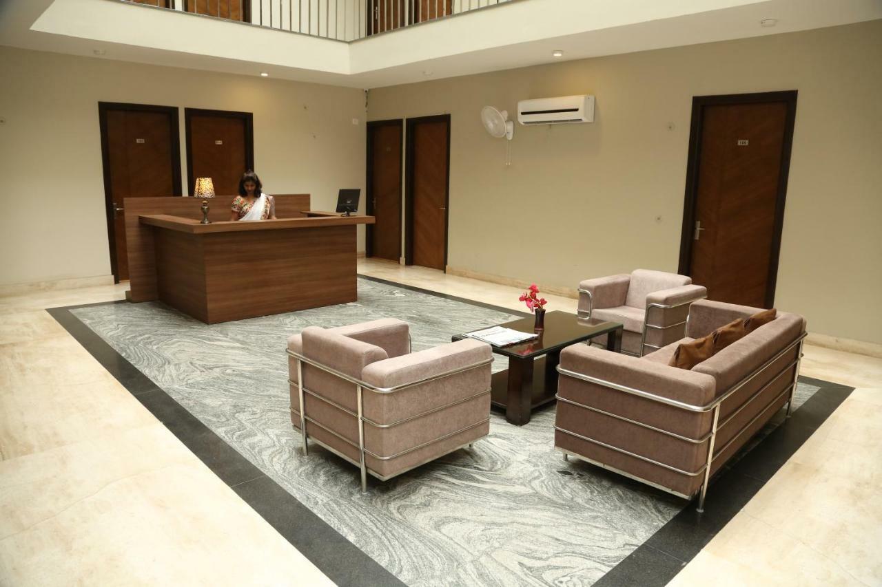 Royal Residence On Sohna Road Delhi  Bagian luar foto